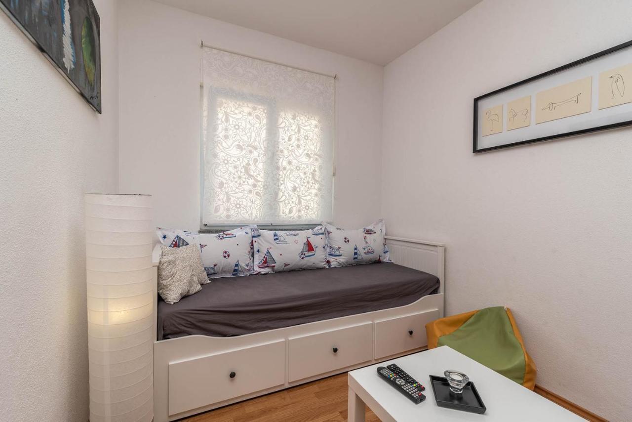 Villa Eight By Villa Kuzmanic Trogir Zewnętrze zdjęcie